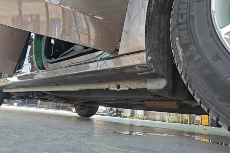 Used Peugeot 301 2014 1.6L Automatic Comfort Edition Right Side Sill