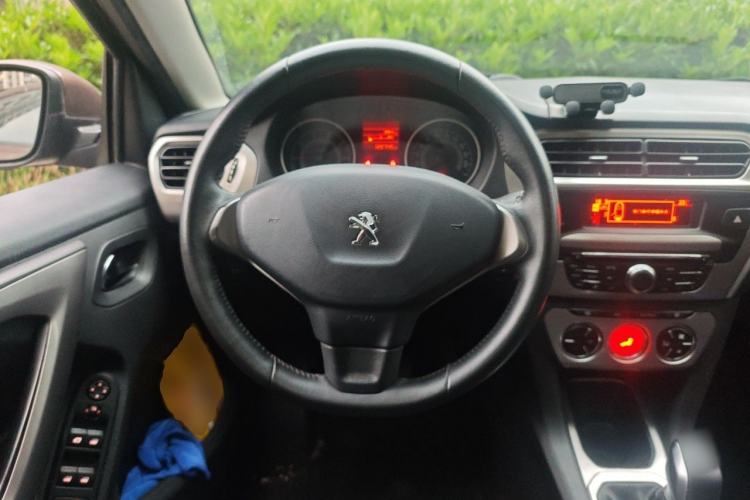 Used Peugeot 301 2014 1.6L Manual Luxury Edition Steering Wheel
