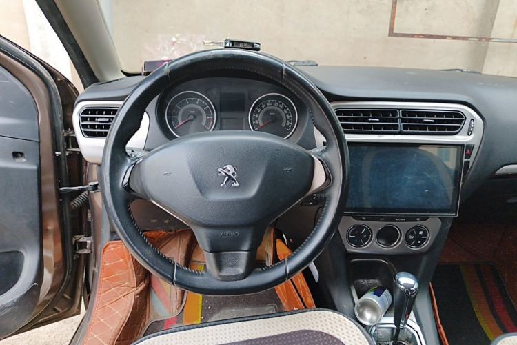 Used Peugeot 301 2014 1.6L Automatic Luxury Edition Steering Wheel