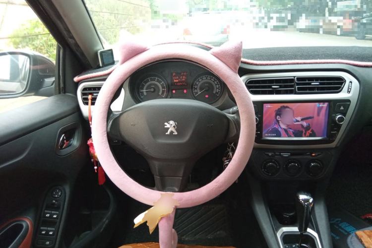 Used Peugeot 301 2014 1.6L Automatic Comfort Edition Steering Wheel