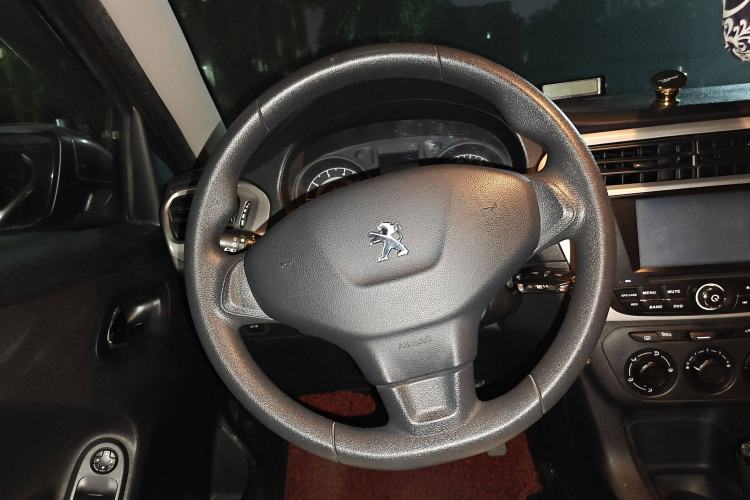 Used Peugeot 301 2014 1.6L Automatic Comfort Edition Steering Wheel