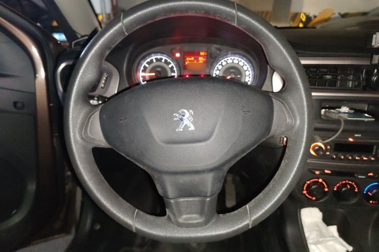 Used Peugeot 301 2014 1.6L Manual Comfort Edition Steering Wheel