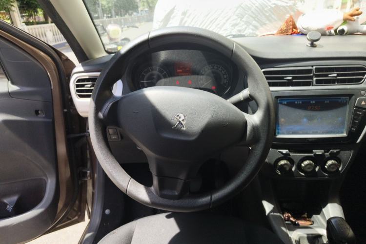 Used Peugeot 301 2014 1.6L Manual Comfort Edition Steering Wheel