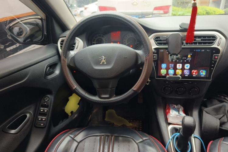 Used Peugeot 301 2014 1.6L Manual Comfort Edition CNG Steering Wheel