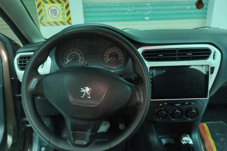 Used Peugeot 301 2014 1.6L Automatic Comfort Edition Steering Wheel