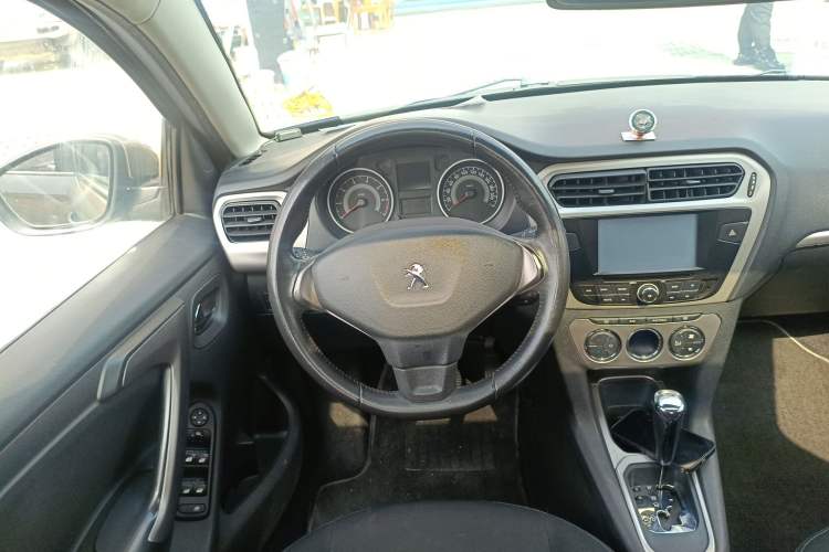 Used Peugeot 301 2014 1.6L Automatic Luxury Edition Steering Wheel