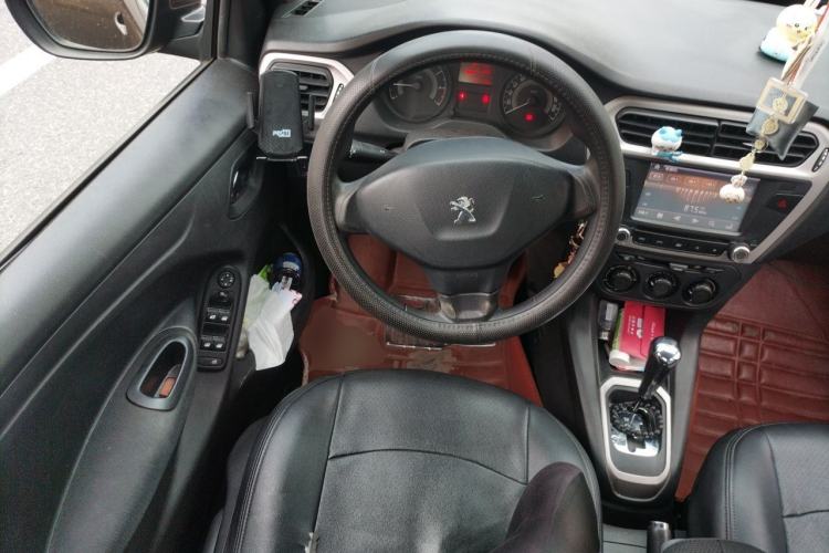 Used Peugeot 301 2014 1.6L Automatic Comfort Edition Steering Wheel