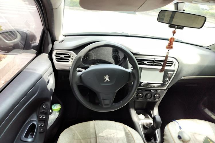Used Peugeot 301 2014 1.6L Manual Comfort Edition Steering Wheel