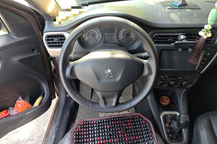 Used Peugeot 301 2014 1.6L Manual Comfort Edition Steering Wheel