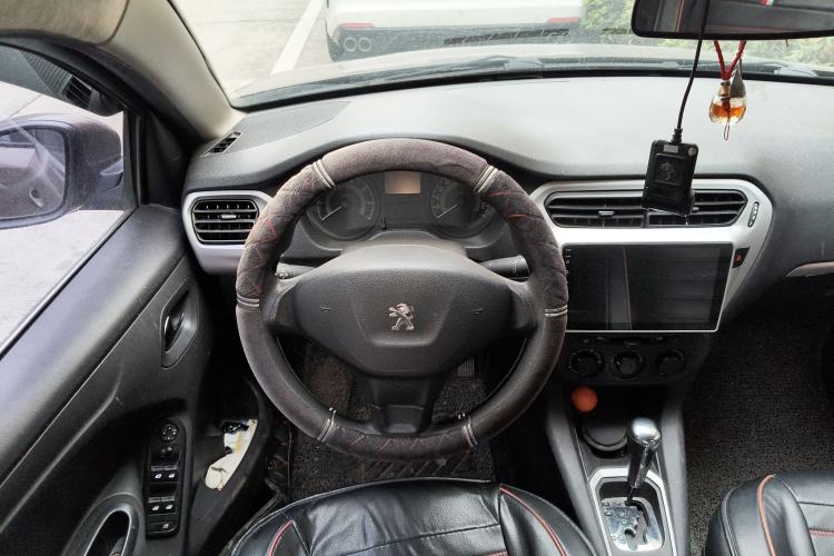 Used Peugeot 301 2014 1.6L Automatic Comfort Edition Steering Wheel