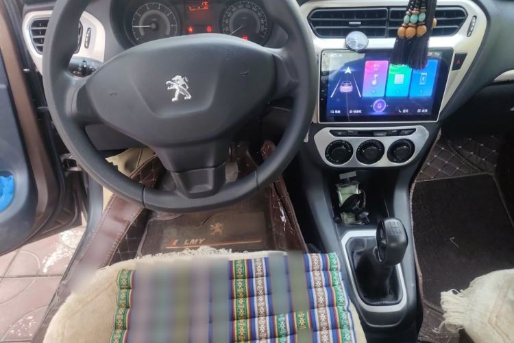 Used Peugeot 301 2014 1.6L Manual Comfort Edition Steering Wheel
