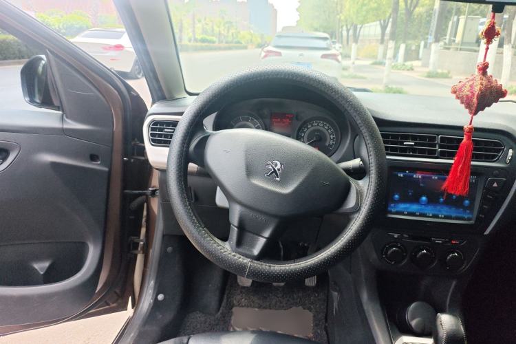 Used Peugeot 301 2014 1.6L Manual Comfort Edition Steering Wheel