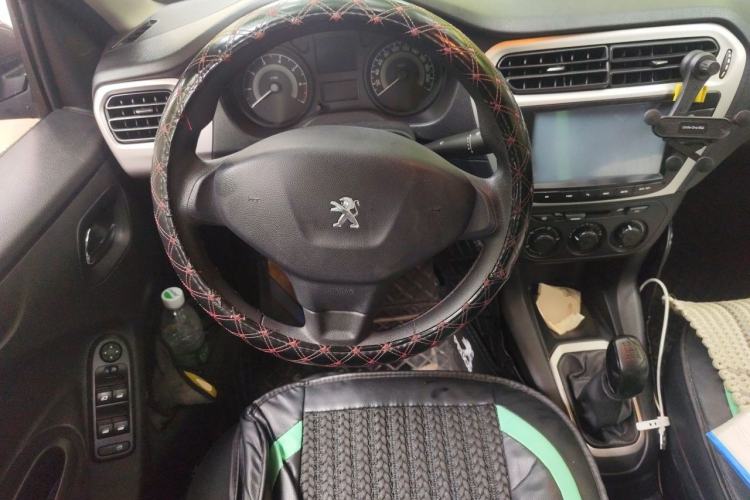 Used Peugeot 301 2014 1.6L Manual Comfort Edition Steering Wheel