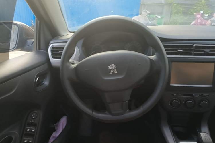 Used Peugeot 301 2014 1.6L Manual Comfort Edition Steering Wheel