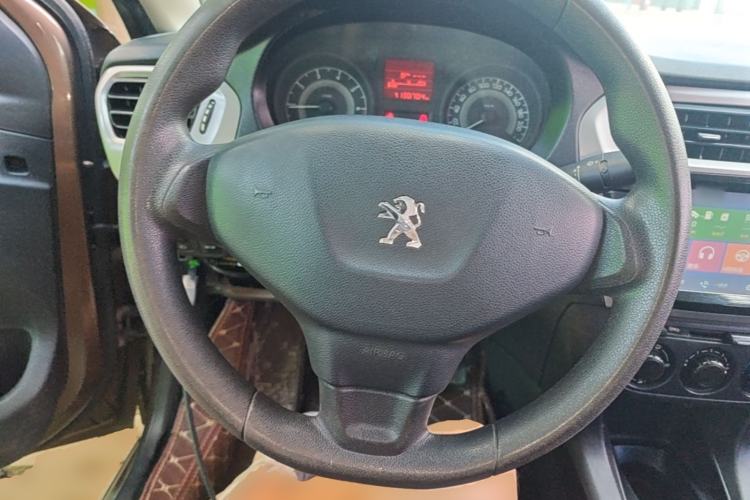 Used Peugeot 301 2014 1.6L Manual Comfort Edition Steering Wheel
