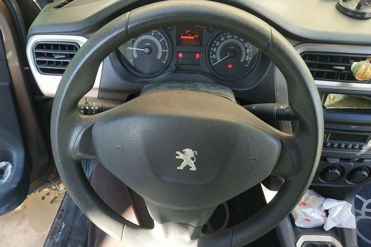 Used Peugeot 301 2014 1.6L Manual Comfort Edition Steering Wheel