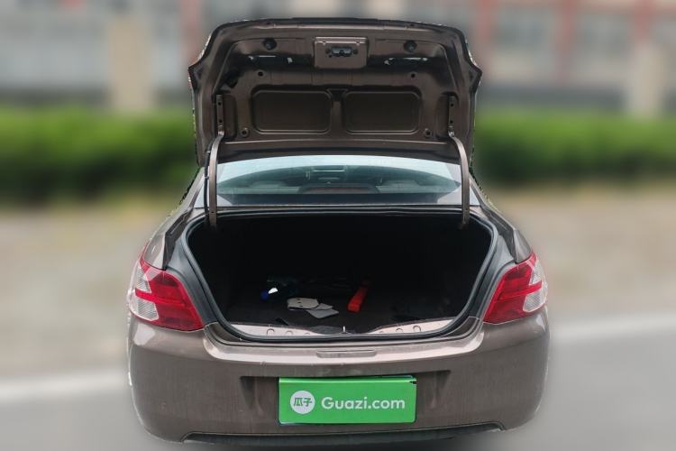 Used Peugeot 301 2014 1.6L Manual Luxury Edition Trunk