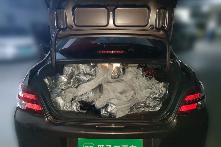 Used Peugeot 301 2014 1.6L Manual Comfort Edition Trunk