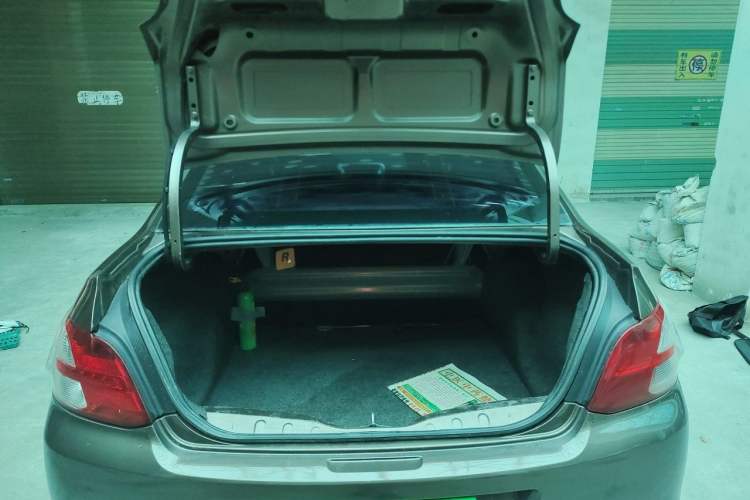 Used Peugeot 301 2014 1.6L Automatic Comfort Edition Trunk