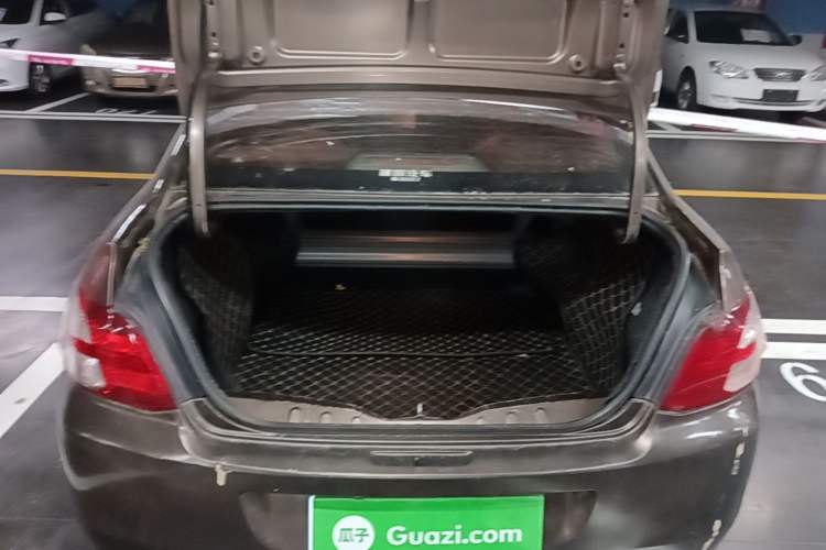 Used Peugeot 301 2014 1.6L Manual Comfort Edition Trunk
