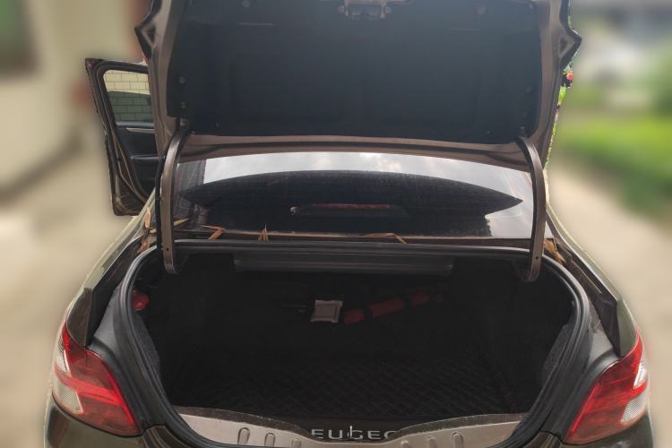 Used Peugeot 301 2014 1.6L Manual Comfort Edition Trunk