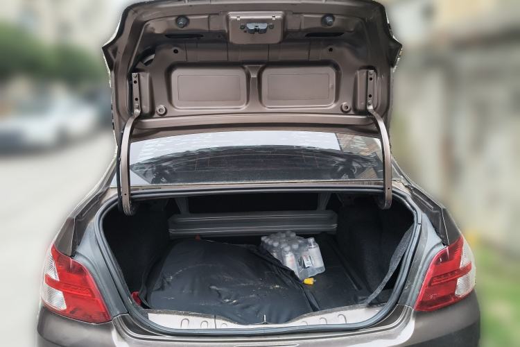 Used Peugeot 301 2014 1.6L Automatic Comfort Edition Trunk