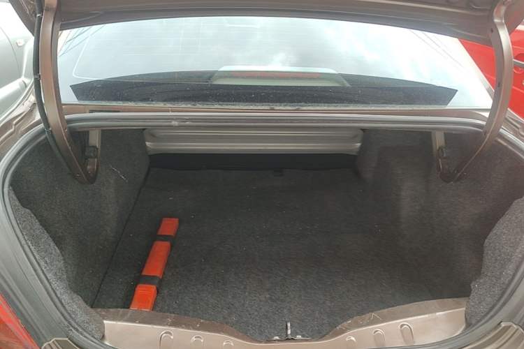 Used Peugeot 301 2014 1.6L Automatic Comfort Edition Trunk