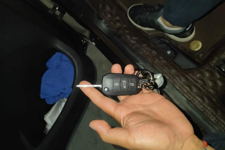 Used Peugeot 301 2014 1.6L Automatic Luxury Edition Vehicle Key