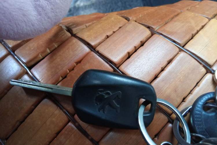 Used Peugeot 301 2014 1.6L Automatic Comfort Edition Vehicle Key
