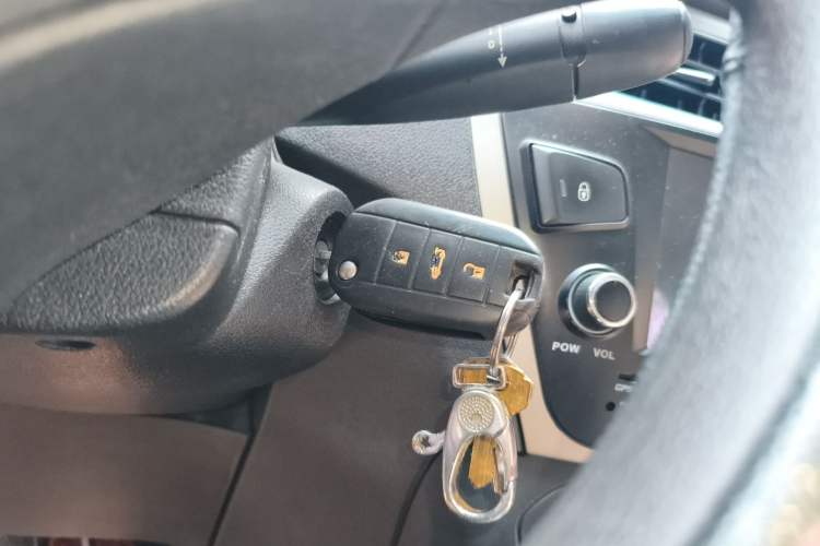 Used Peugeot 301 2014 1.6L Manual Comfort Edition Vehicle Key