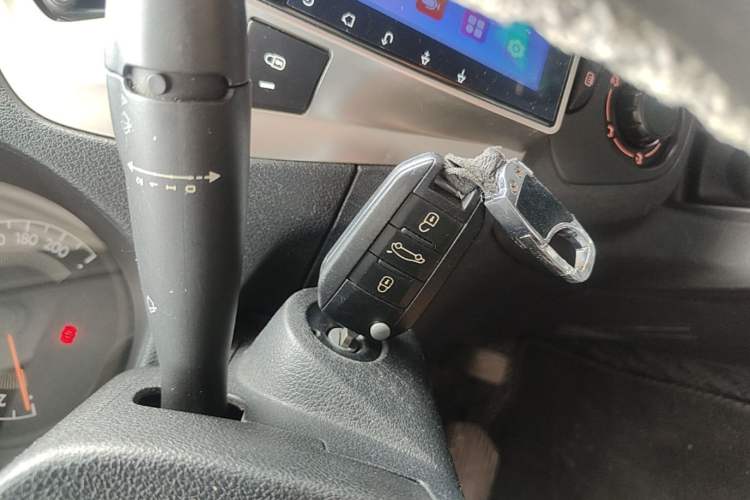 Used Peugeot 301 2014 1.6L Automatic Comfort Edition Vehicle Key