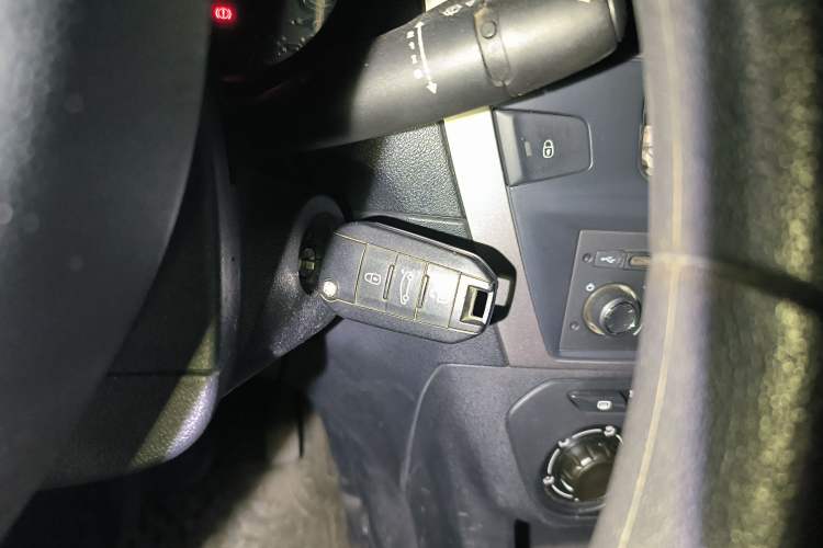 Used Peugeot 301 2014 1.6L Automatic Comfort Edition Vehicle Key
