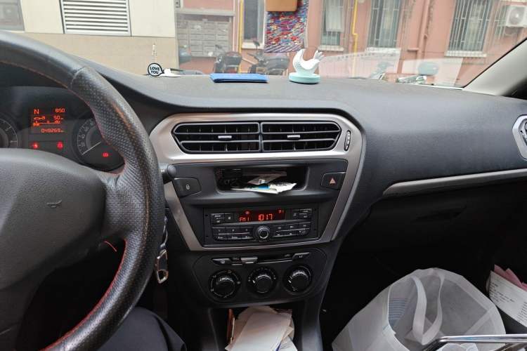 Used Peugeot 301 2014 1.6L Automatic Comfort Edition Audio And AC Panel