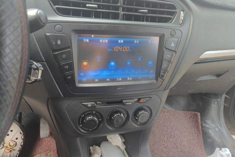 Used Peugeot 301 2014 1.6L Manual Comfort Edition Audio And AC Panel
