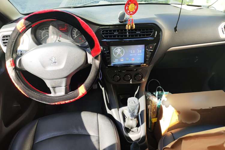 Used Peugeot 301 2014 1.6L Manual Comfort Edition Center Console