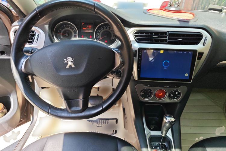 Used Peugeot 301 2014 1.6L Automatic Luxury Edition Center Console