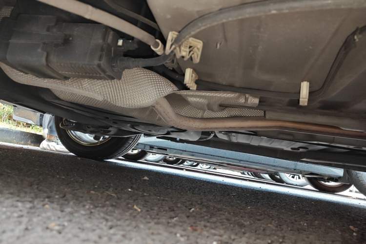 Used Peugeot 301 2014 1.6L Automatic Comfort Edition Chassis Rear Right
