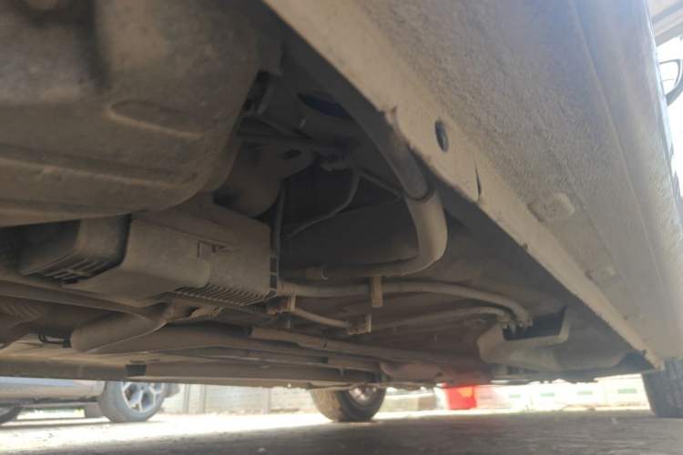 Used Peugeot 301 2014 1.6L Manual Comfort Edition Chassis Rear Right