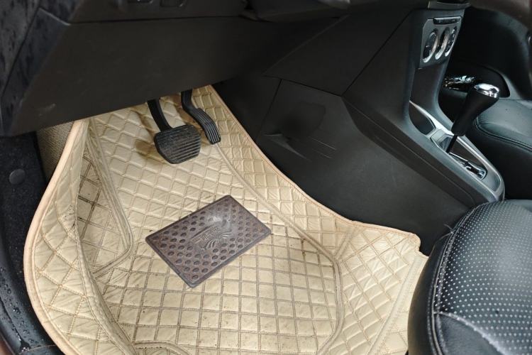 Used Peugeot 301 2014 1.6L Automatic Luxury Edition Driver Seat