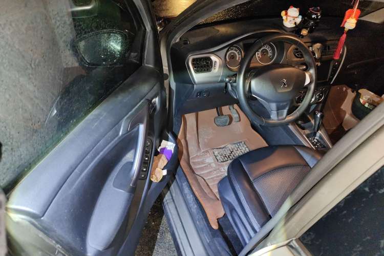 Used Peugeot 301 2014 1.6L Automatic Luxury Edition Driver Seat