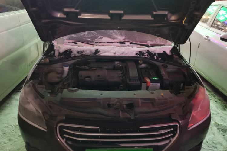 Used Peugeot 301 2014 1.6L Manual Comfort Edition Engine Bay