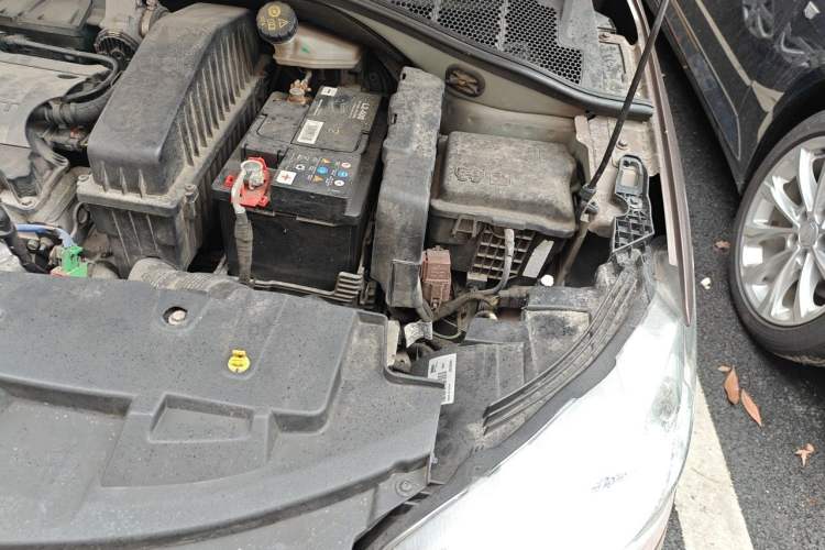 Used Peugeot 301 2014 1.6L Automatic Comfort Edition Engine Bay Left