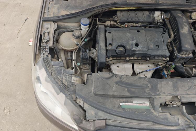 Used Peugeot 301 2014 1.6L Manual Comfort Edition Engine Bay Right