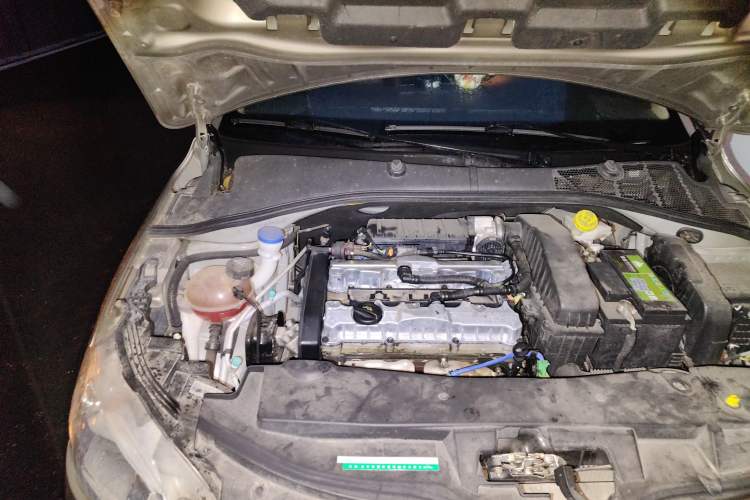 Used Peugeot 301 2014 1.6L Automatic Luxury Edition Engine Bay Right