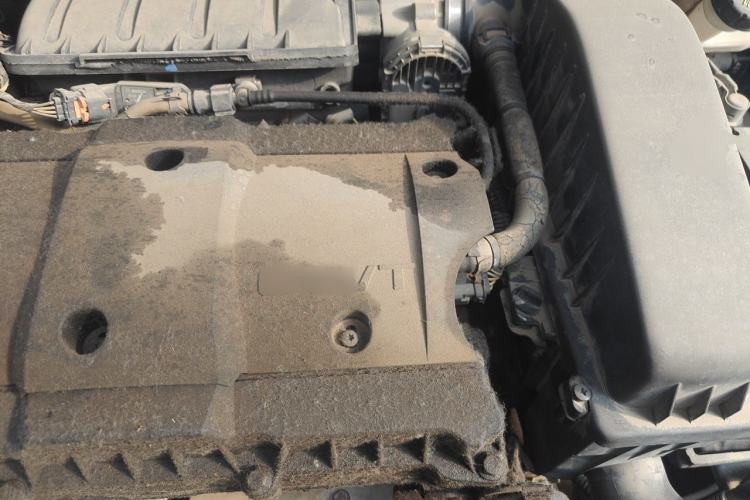 Used Peugeot 301 2014 1.6L Manual Comfort Edition Engine Bay