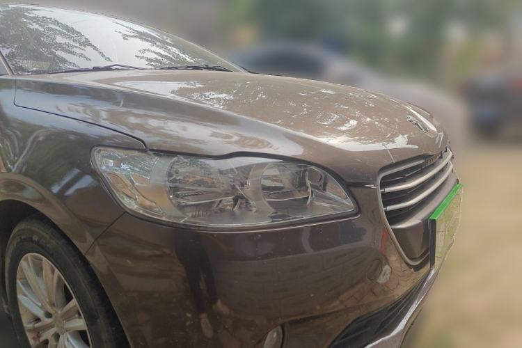 Used Peugeot 301 2014 1.6L Manual Comfort Edition Front Right 45 Deg