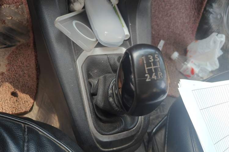 Used Peugeot 301 2014 1.6L Manual Comfort Edition Gear Lever