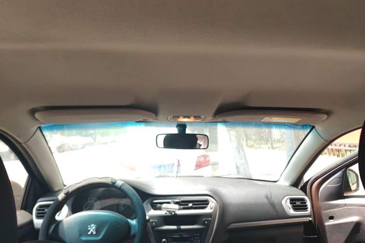 Used Peugeot 301 2014 1.6L Manual Comfort Edition Headliner