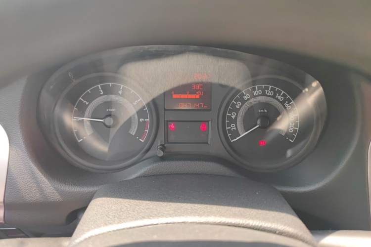 Used Peugeot 301 2014 1.6L Manual Comfort Edition Instrument Cluster