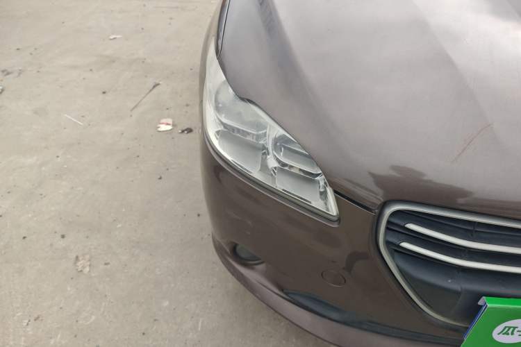 Used Peugeot 301 2014 1.6L Manual Comfort Edition Right Front Headlight